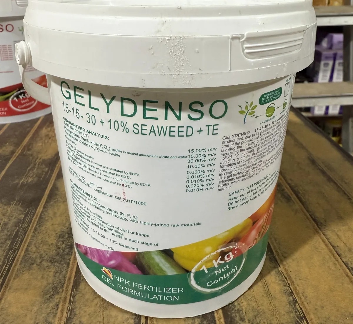 Gelydenso 15-15-30 + 10% Seaweed + TE tub